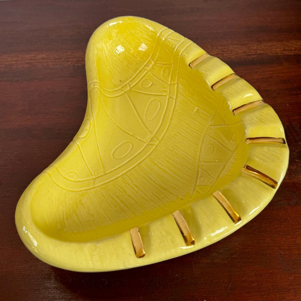 Chase Japan Yellow Atomic Ashtray Gold Rests 1950s Tobacciana